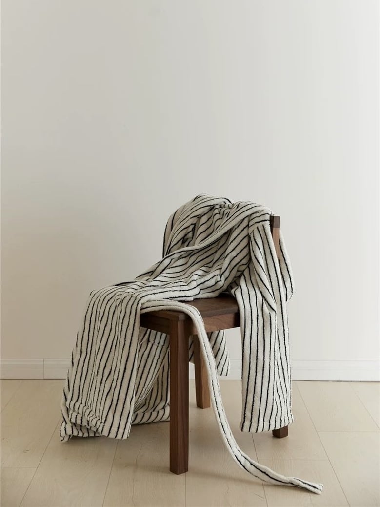 retro 100% organic long-stapled cotton hooded stripe bath robe by Selfnex