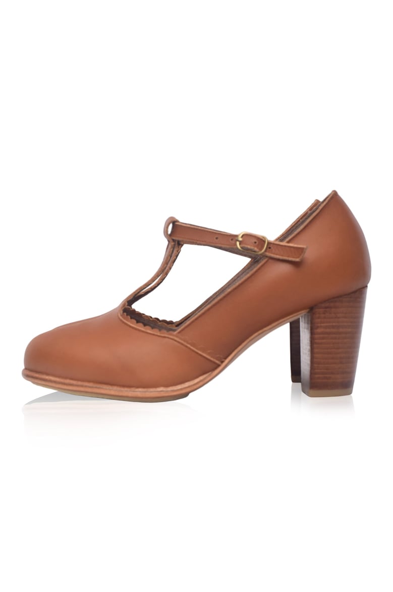 dawn t-strap leather heels by Selfnex