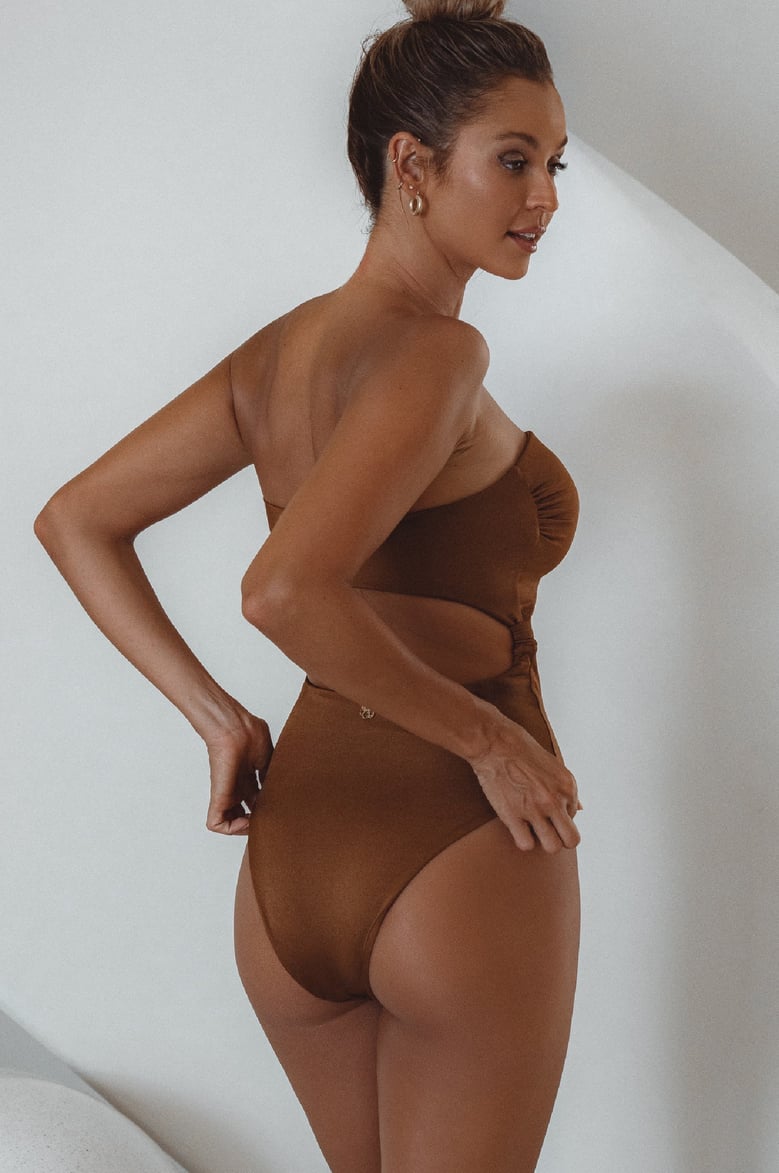 san leo one piece cut-out swimsuit by Selfnex