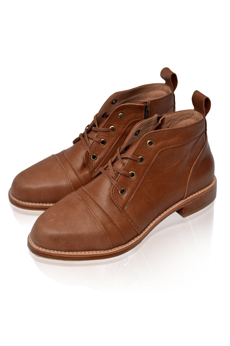 passage lace up boots by Selfnex