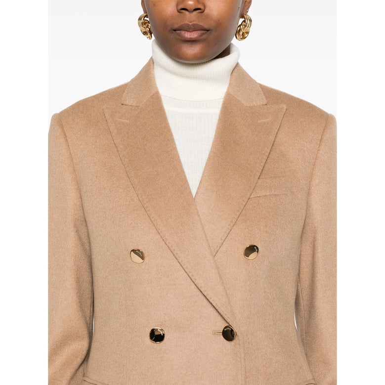 jacket in camel fur by Selfnex