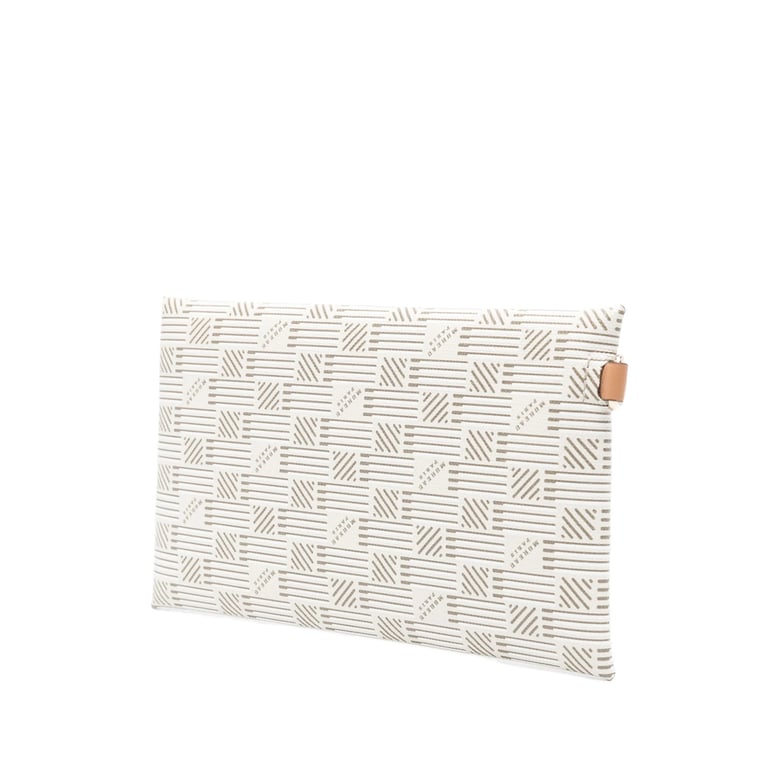 small leather goods in light beige by Selfnex
