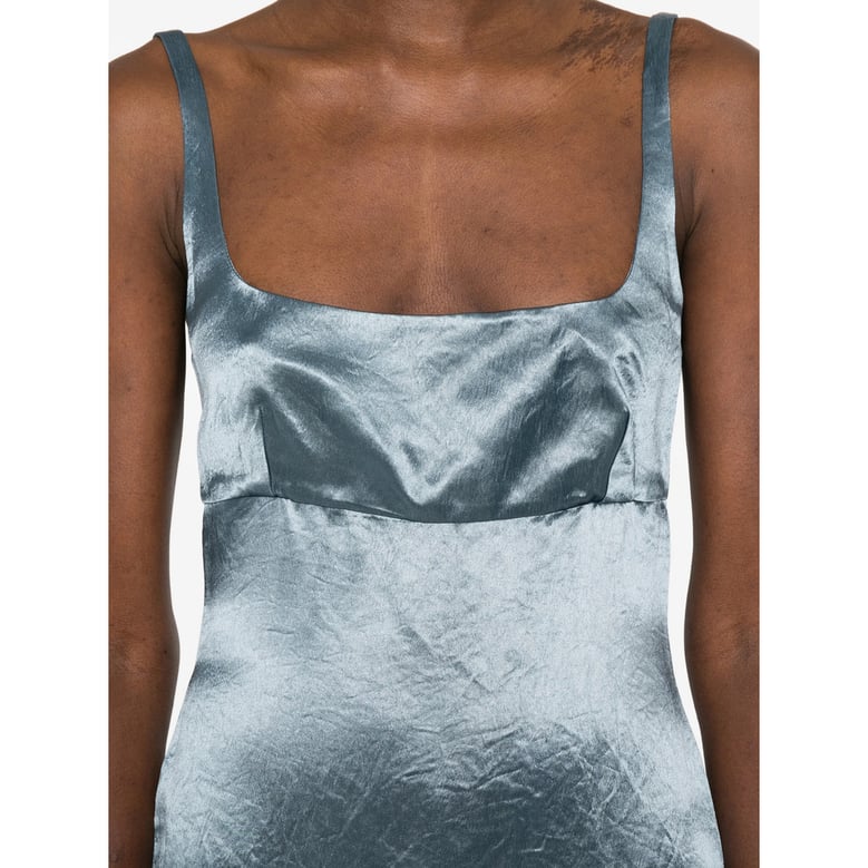 dress with square neckline by Selfnex
