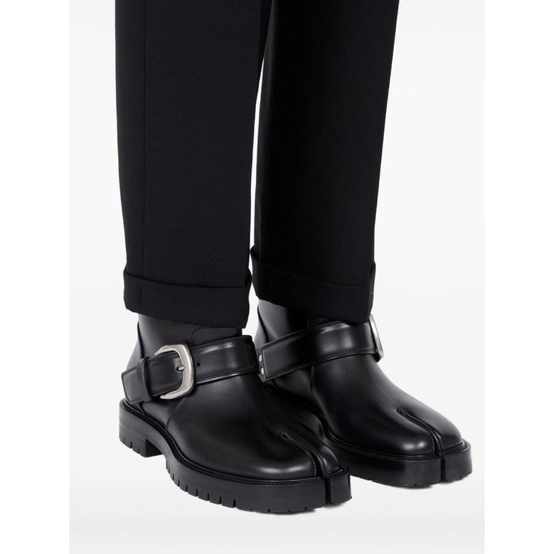calf leather ankle boots by Selfnex
