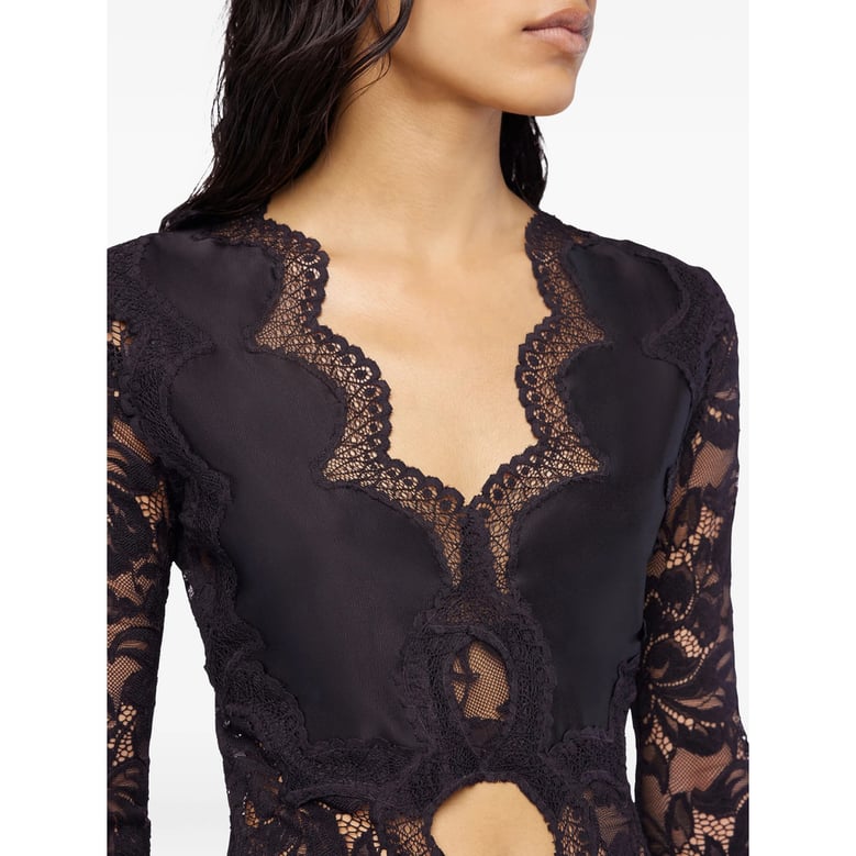 black v-neck long sleeve top by Selfnex