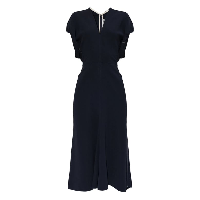 navy blue v-neck midi dress by Selfnex