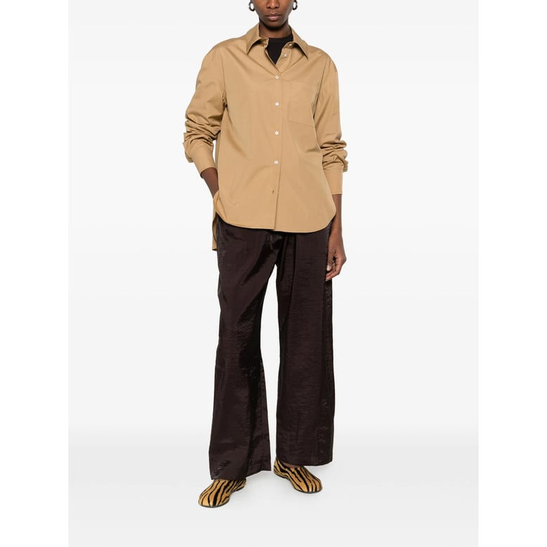 shirt with point collar and curved hem by Selfnex
