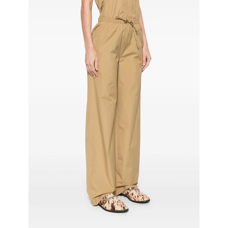pant lou lou de saison in sand beige by Selfnex
