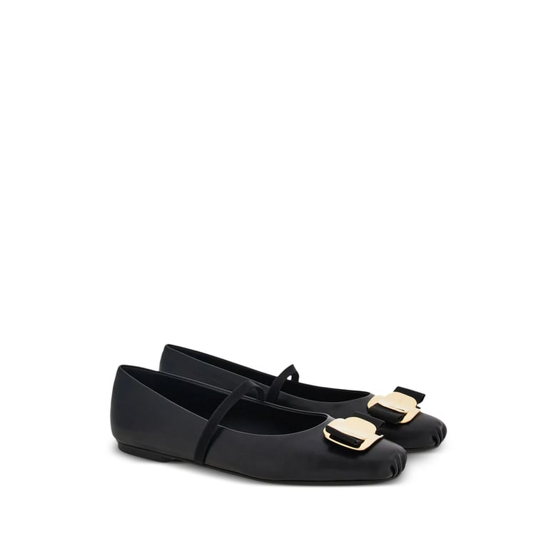 black lambskin vara bow detail slip-on shoes by Selfnex