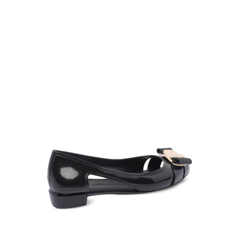black cut-out ballerina shoes with bow by Selfnex