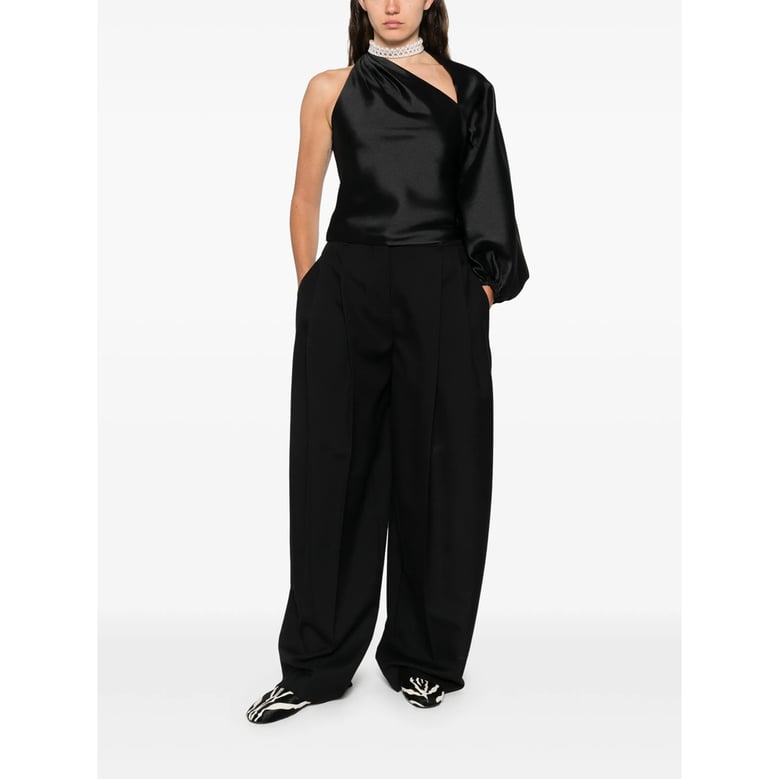 one shoulder asymmetric sleeve top by Selfnex