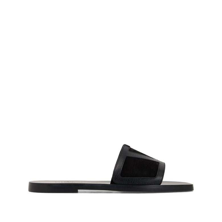 sandals valentino garavani black by Selfnex