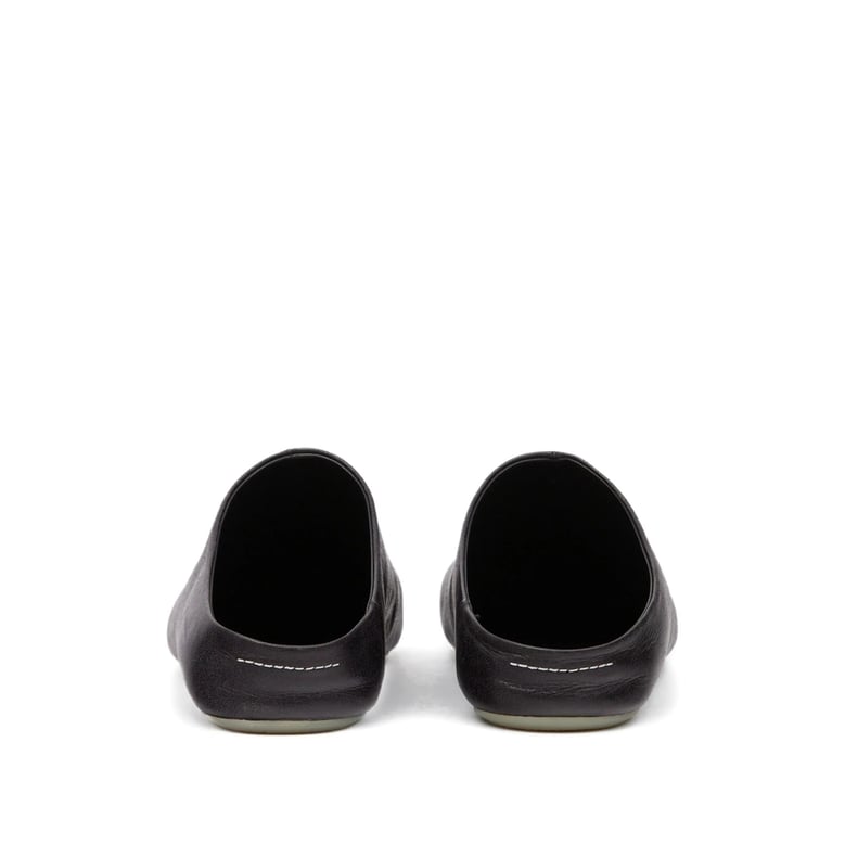 black flat sole square toe slippers by Selfnex