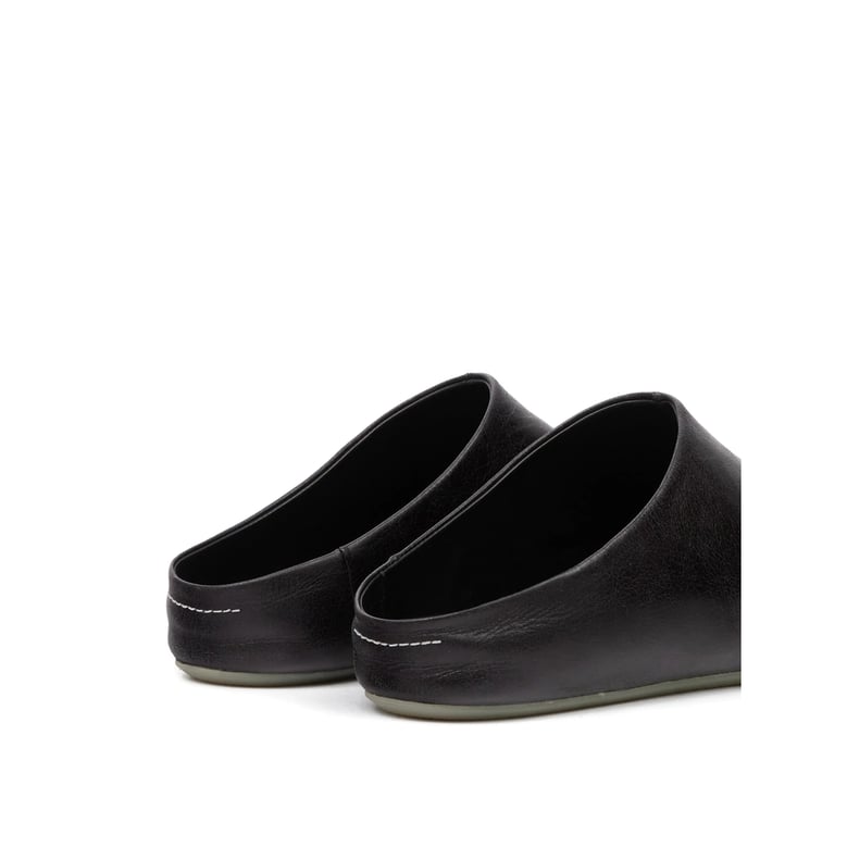 black flat sole square toe slippers by Selfnex