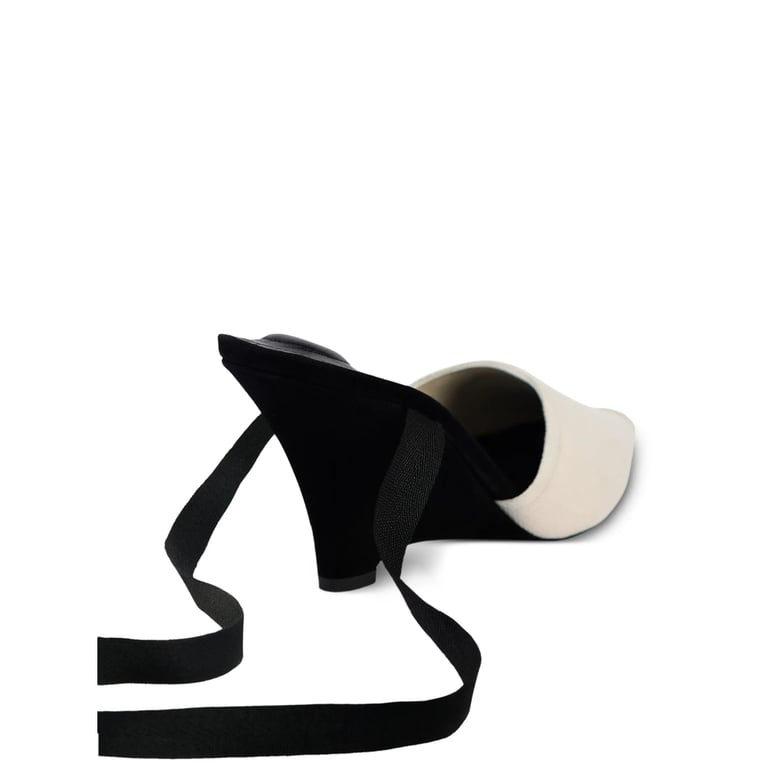 boots pointed toe black/neutrals by Selfnex