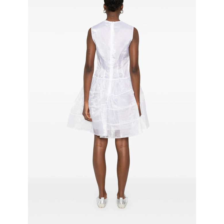 sleeveless round neck dress by Selfnex