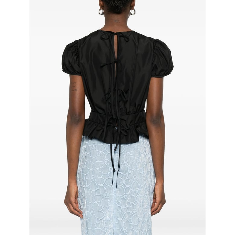 ruffle hem tie-fastening top by Selfnex