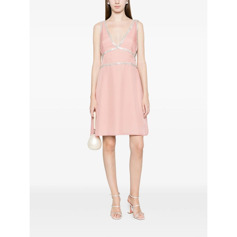 dress v-neck pink by Selfnex