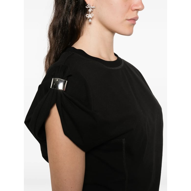 black short-sleeve t-shirt with tonal stitching by Selfnex
