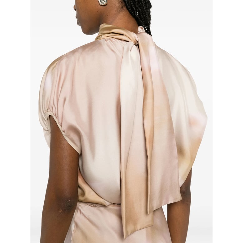 top light pink sleeveless by Selfnex
