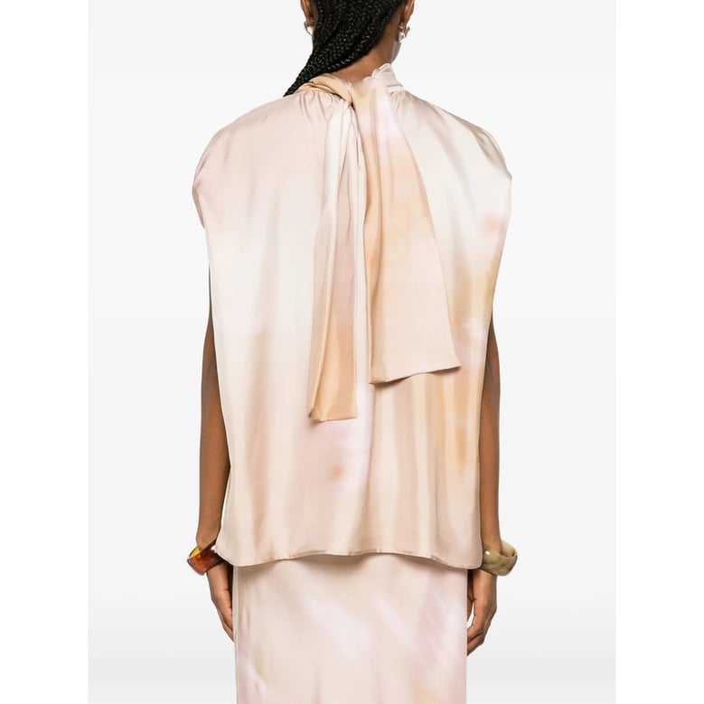 top light pink sleeveless by Selfnex