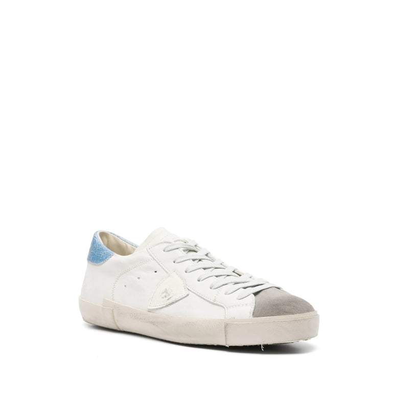 sneaker with cracked-effect heel by Selfnex