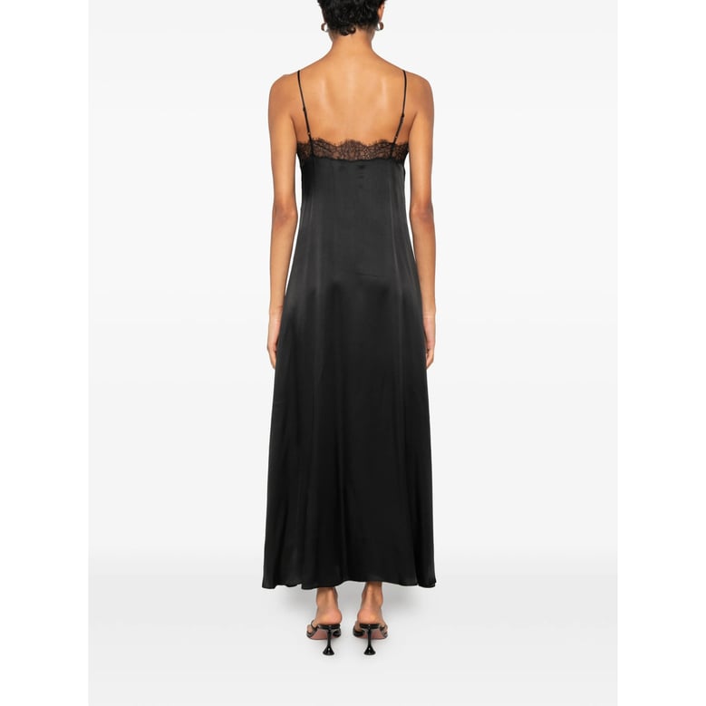 dress in black by Selfnex
