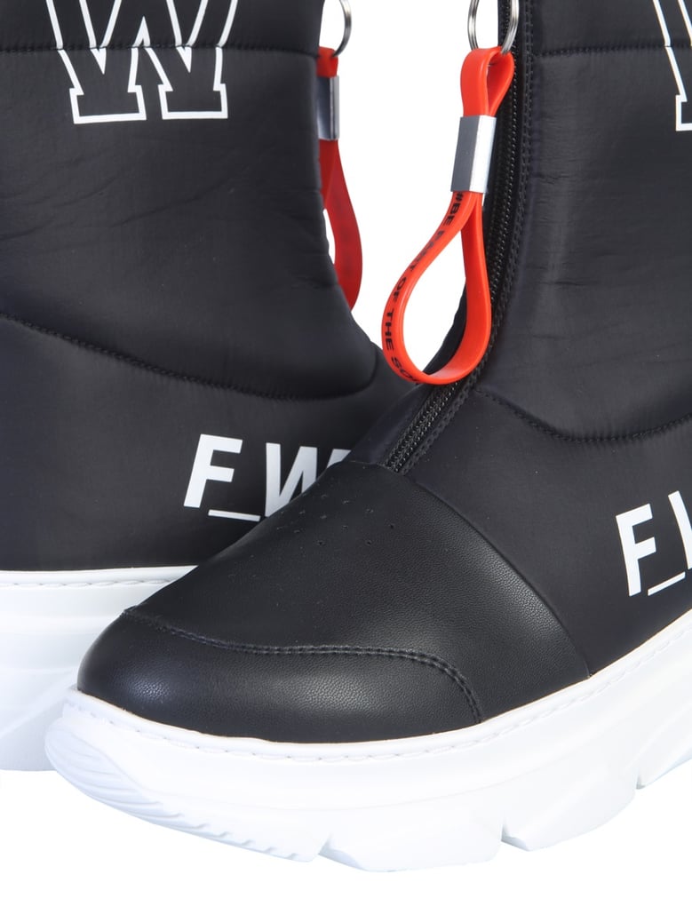 black leather boot with rubber sole by Selfnex
