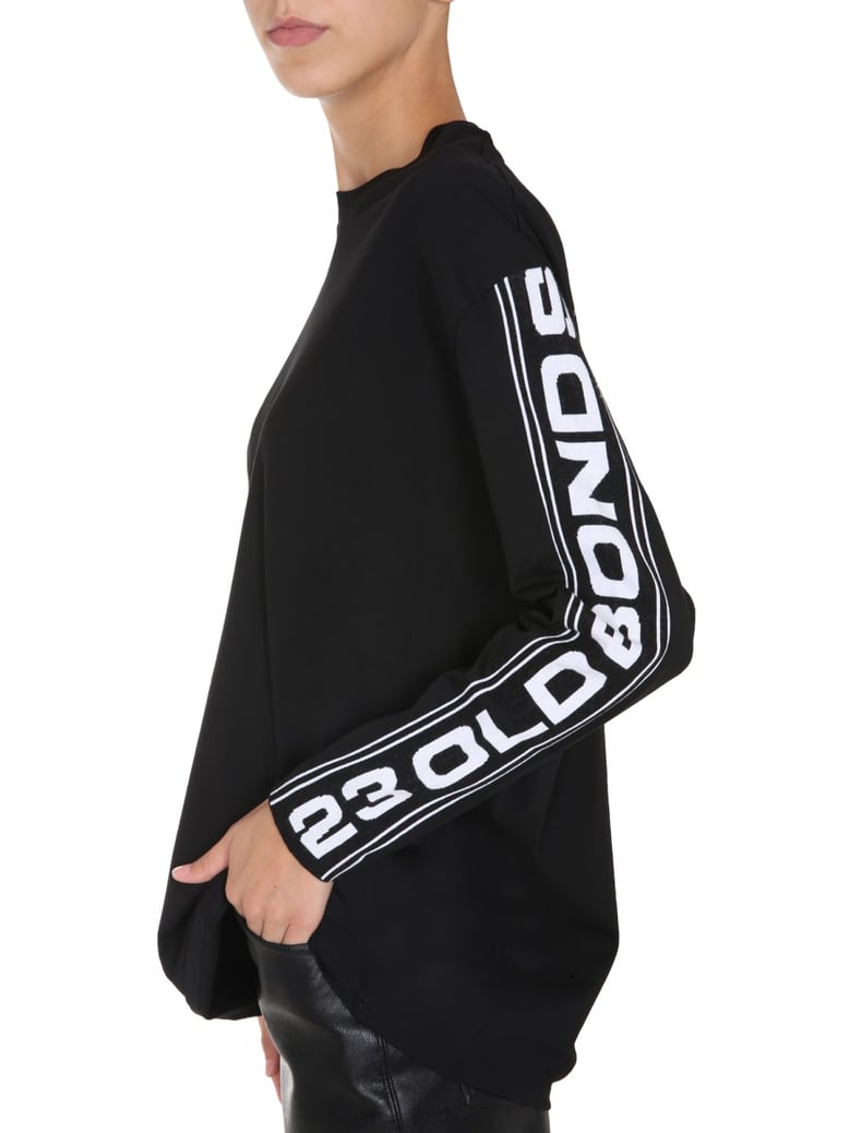 round neck black t-shirt by Selfnex