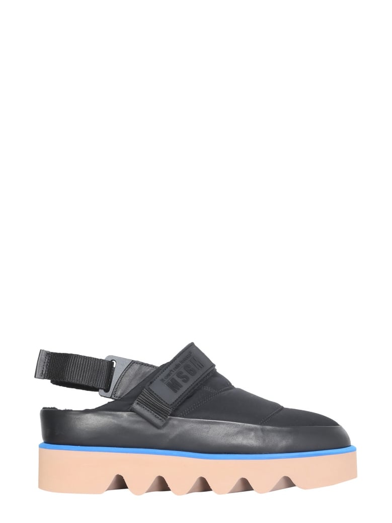 puffed sandals by Selfnex