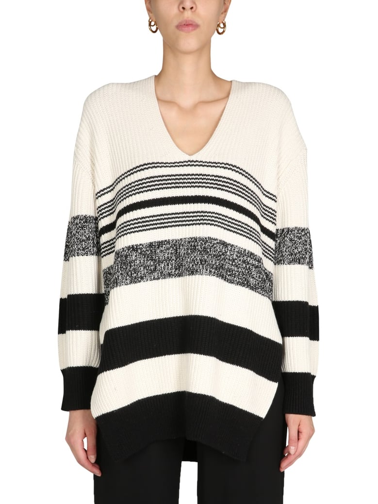v-neck sweater with side slits by Selfnex
