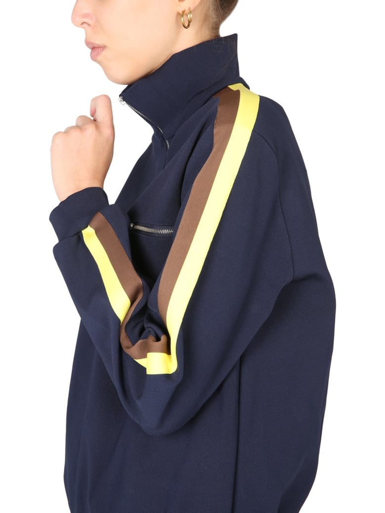 sweatshirt with front zipper by Selfnex