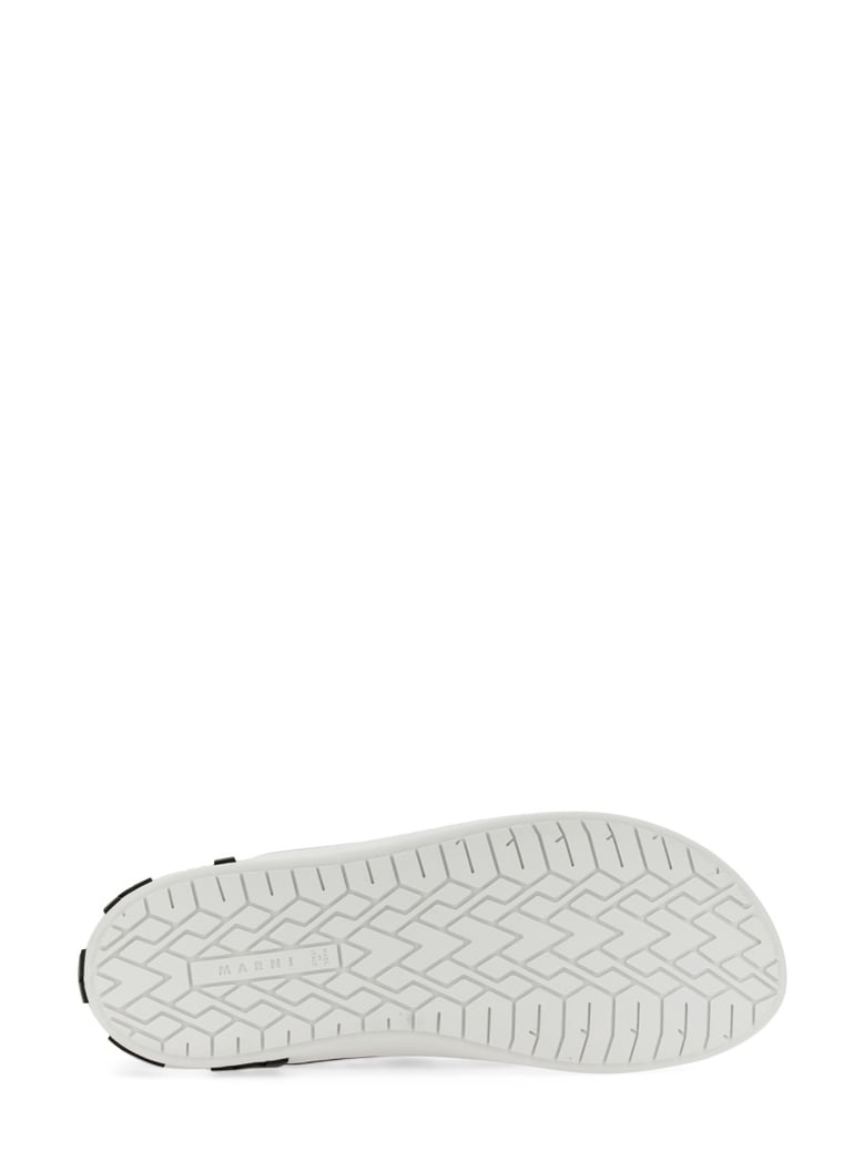 sneaker slip on by Selfnex