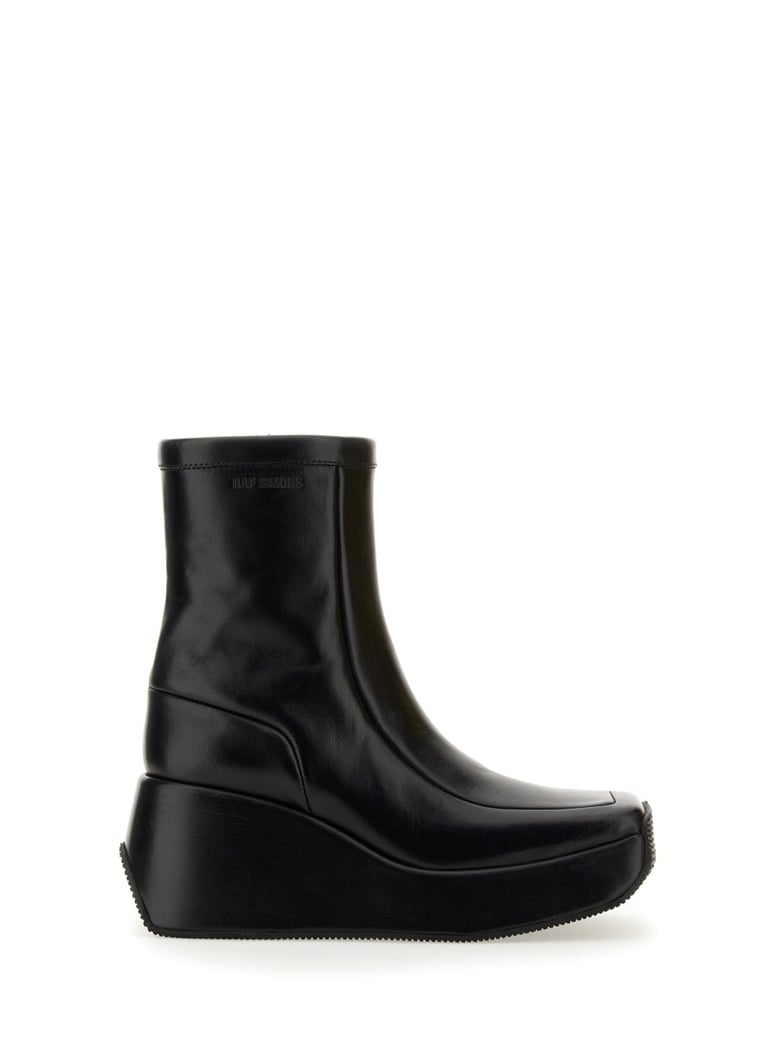 ankle boot with square toe by Selfnex