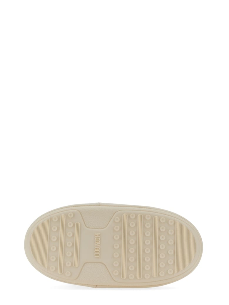 evolution sandal with non-slip sole by Selfnex