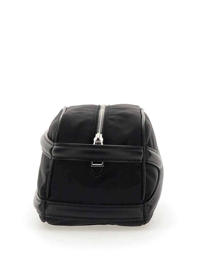 beauty case with logo by Selfnex
