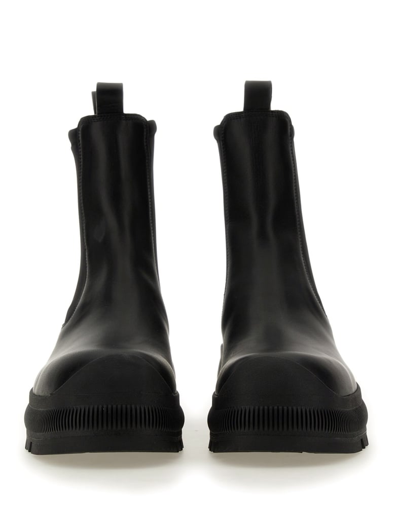 chelsea boot by Selfnex