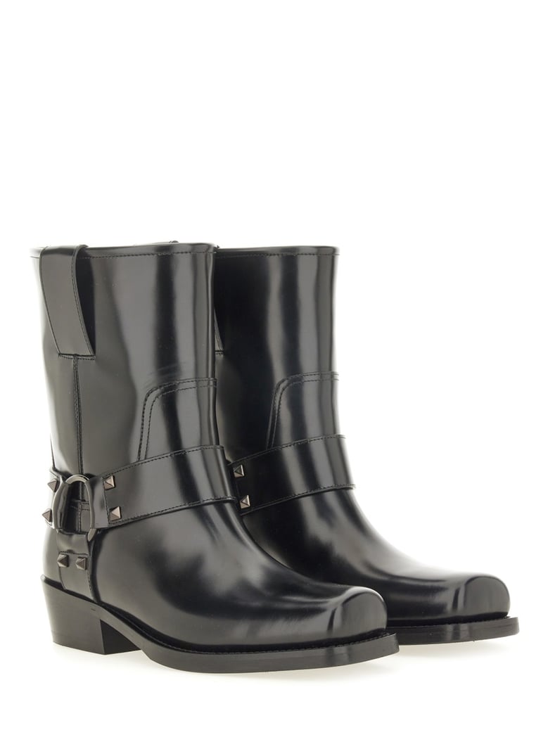 rockstud boots by Selfnex