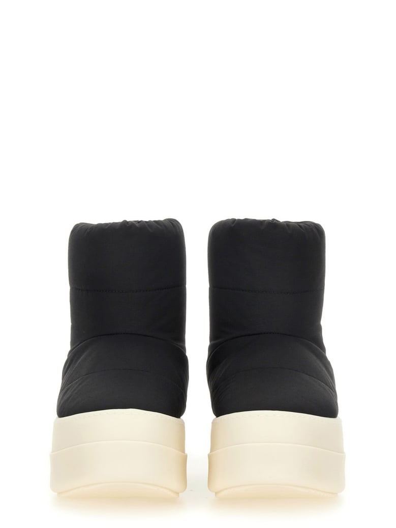 padded boot by Selfnex