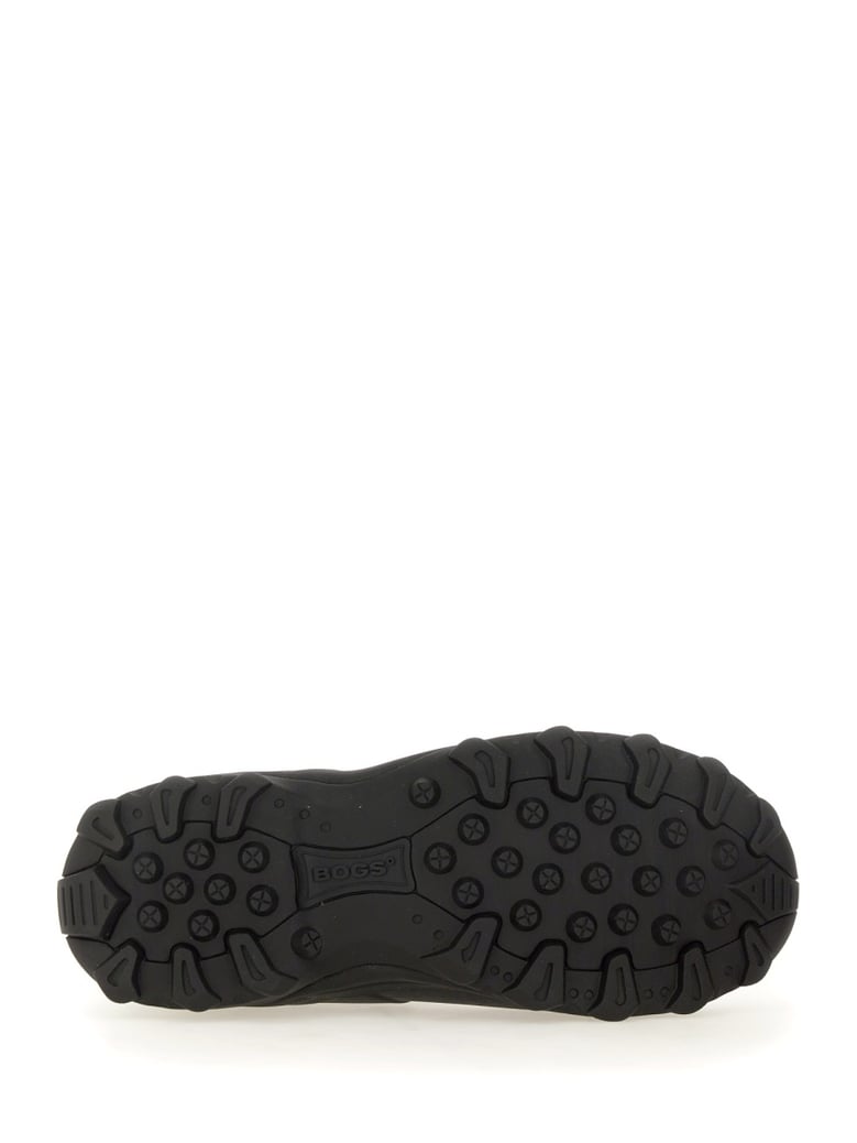 chelsea boot in black by Selfnex