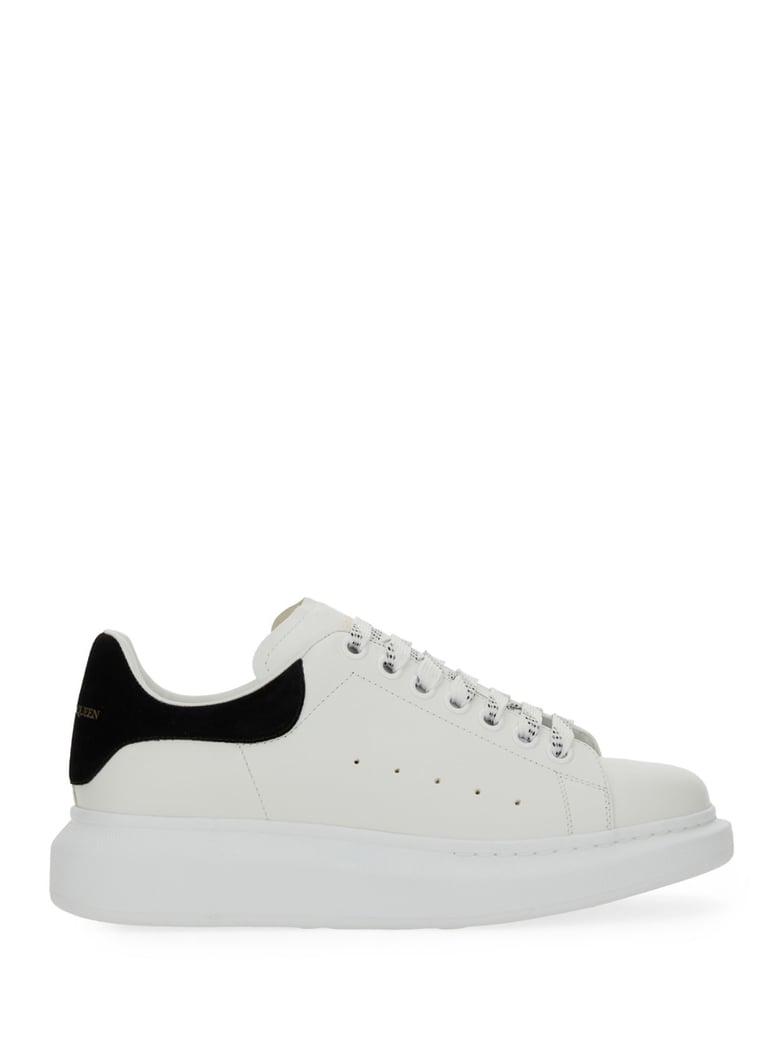 oversized sneaker by Selfnex