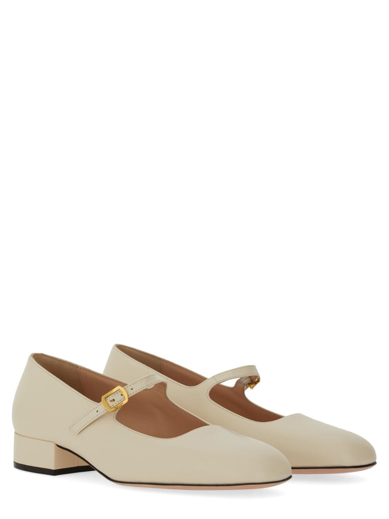 leather pumps by Selfnex
