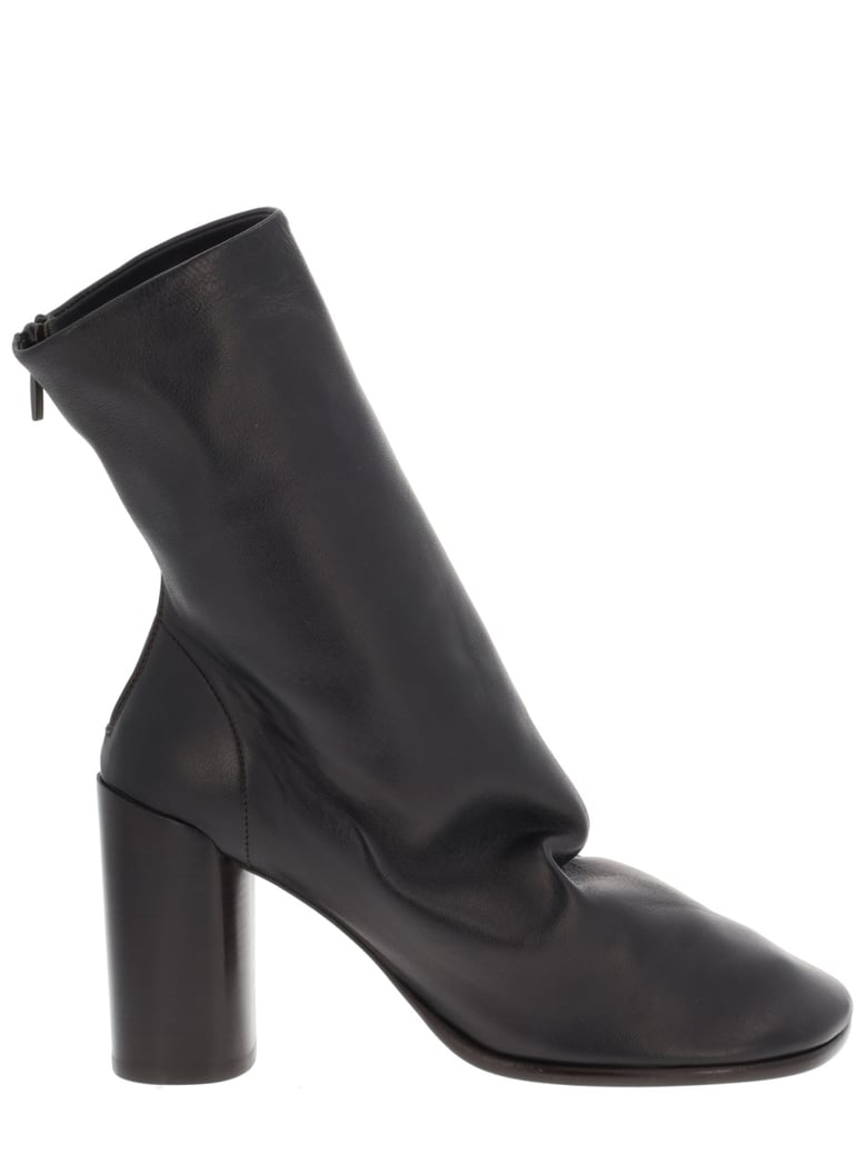 glove 80 boots in brown by Selfnex