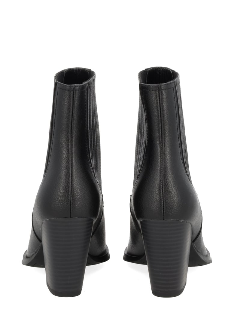 camperos boot in black by Selfnex