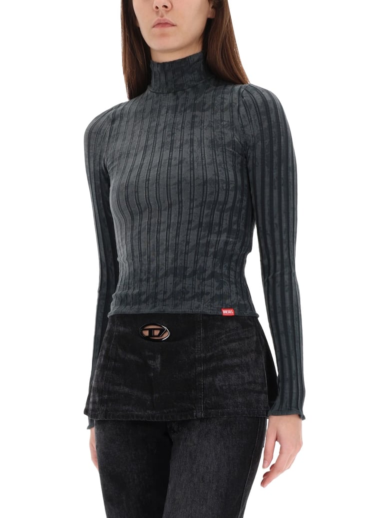 t-clawa top in grey by Selfnex