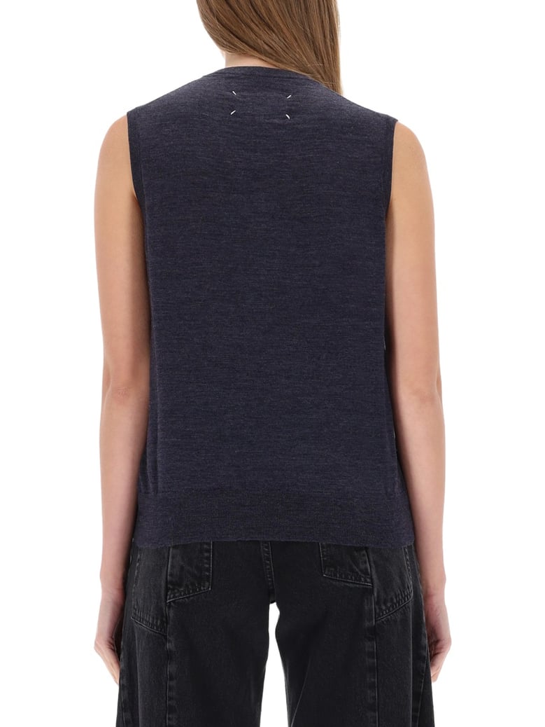 v-neck vest in blue by Selfnex
