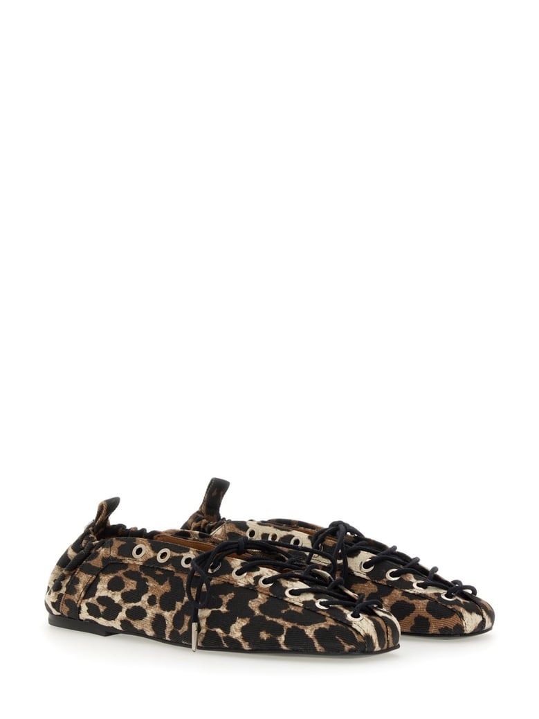 ballerina lace-up in animalier by Selfnex
