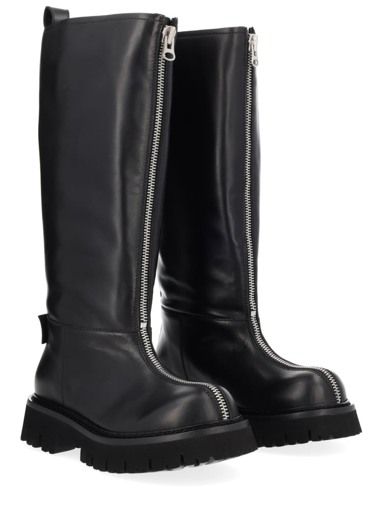 black leather zipper boots by Selfnex