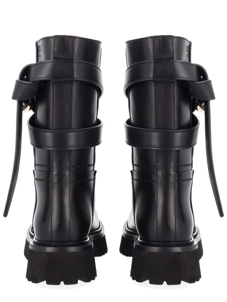 tie-me boot by Selfnex