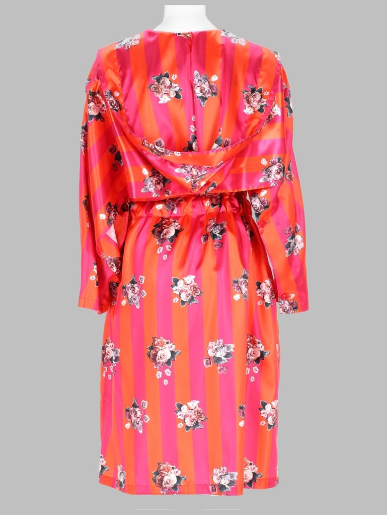 coat with floral print fuchsia by Selfnex